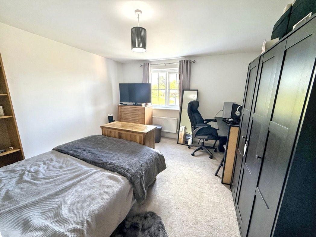 Property image 16 of 26