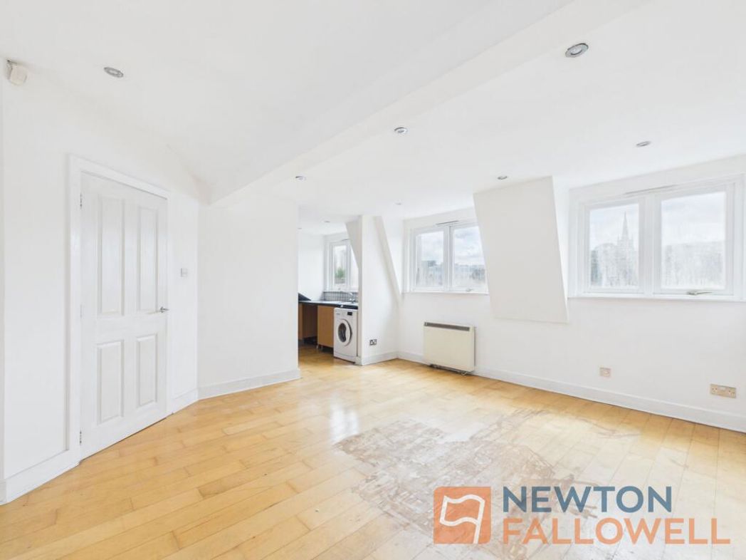 Property image 3 of 12