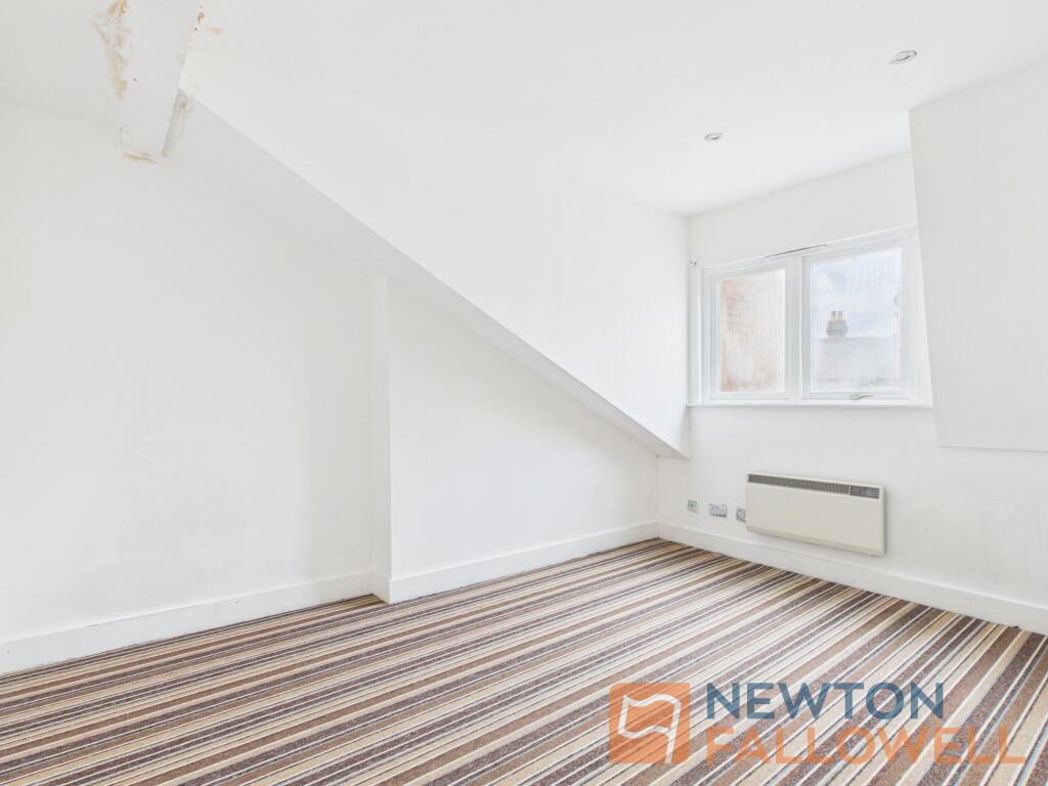 Property image 4 of 12