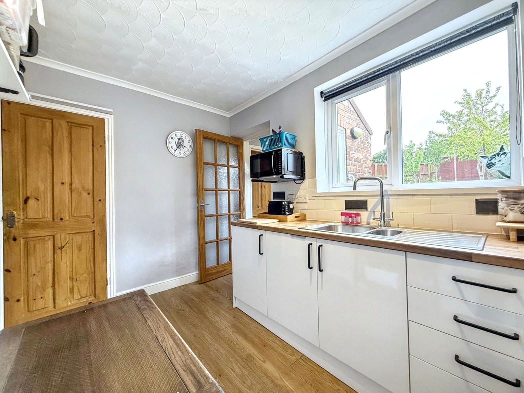 Property image 8 of 25
