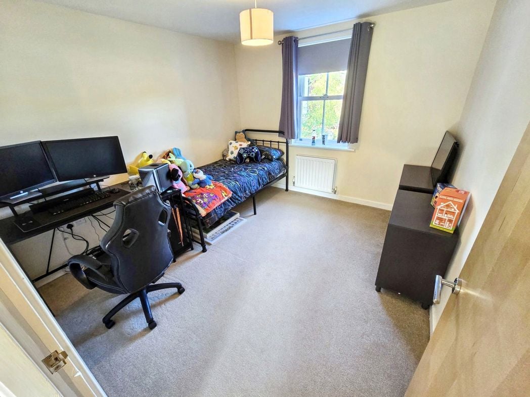 Property image 6 of 12