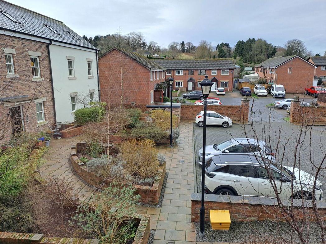 Property image 11 of 12