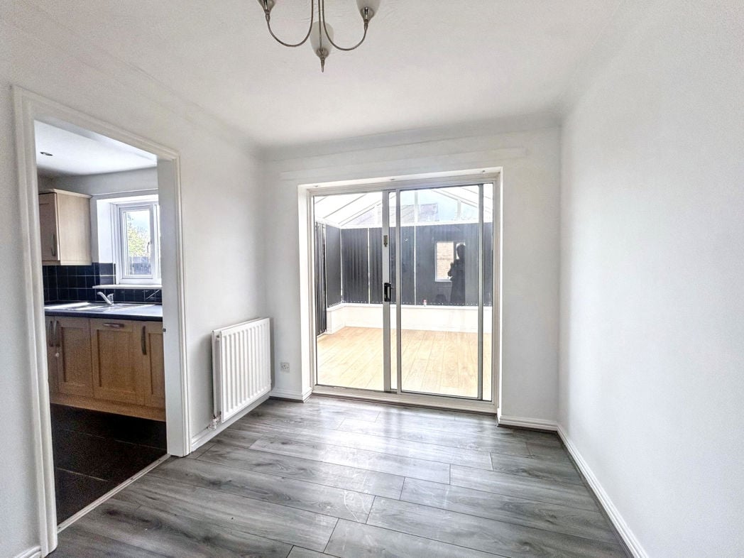 Property image 4 of 14