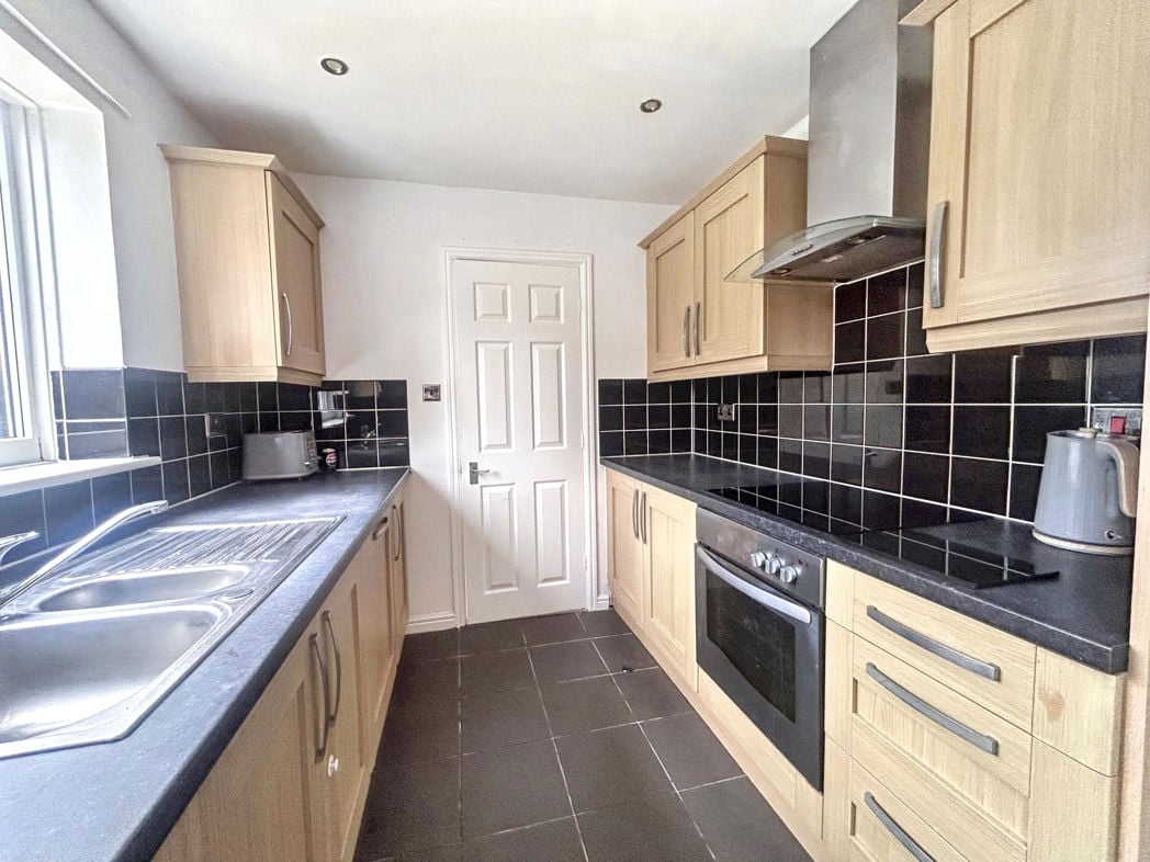 Property image 5 of 14