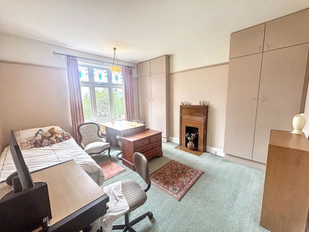 Property image 8 of 11