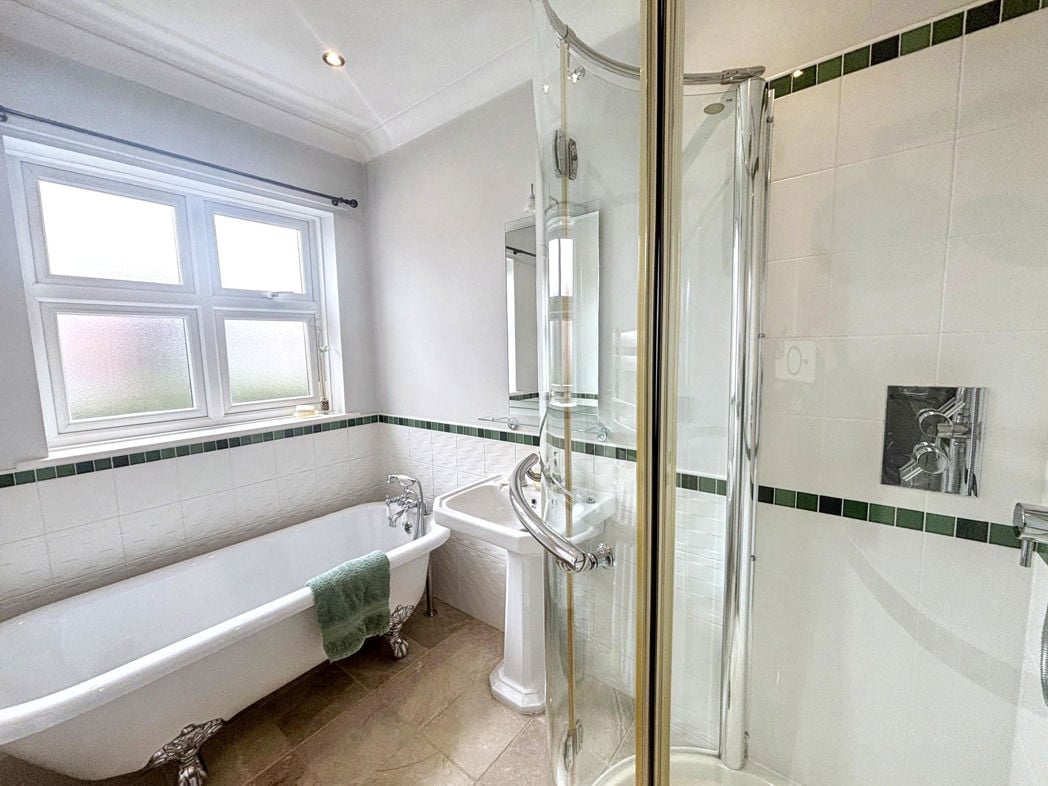 Property image 10 of 11