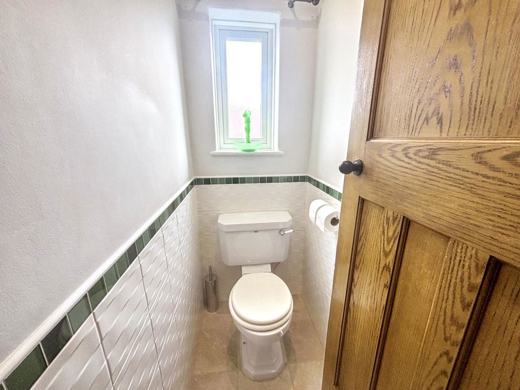 Property image 11 of 11