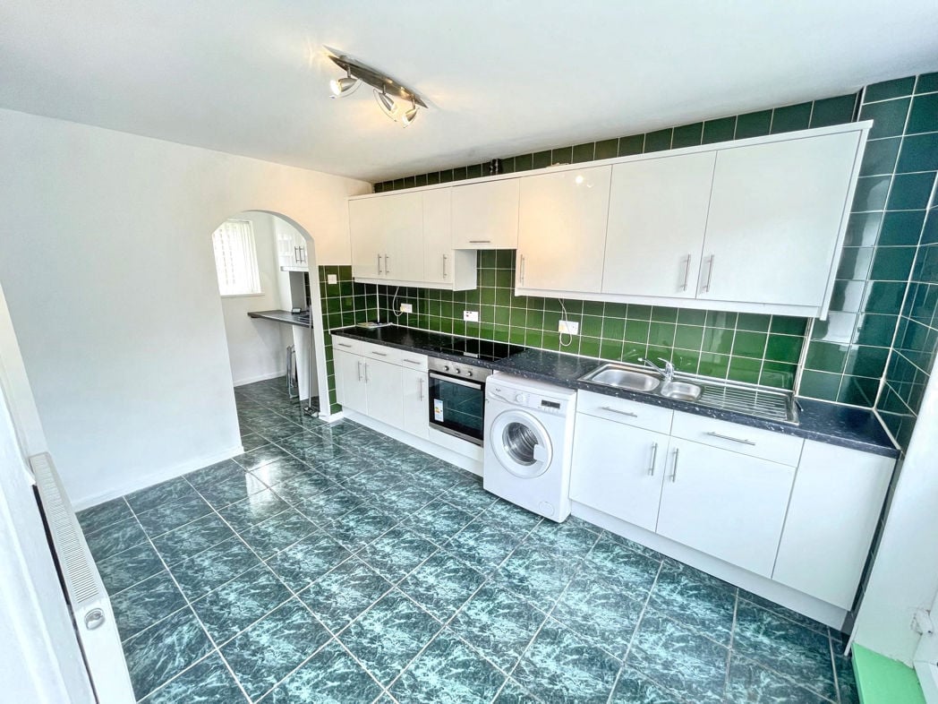 Property image 4 of 9