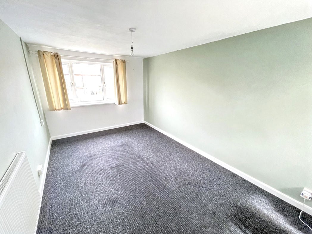 Property image 6 of 9