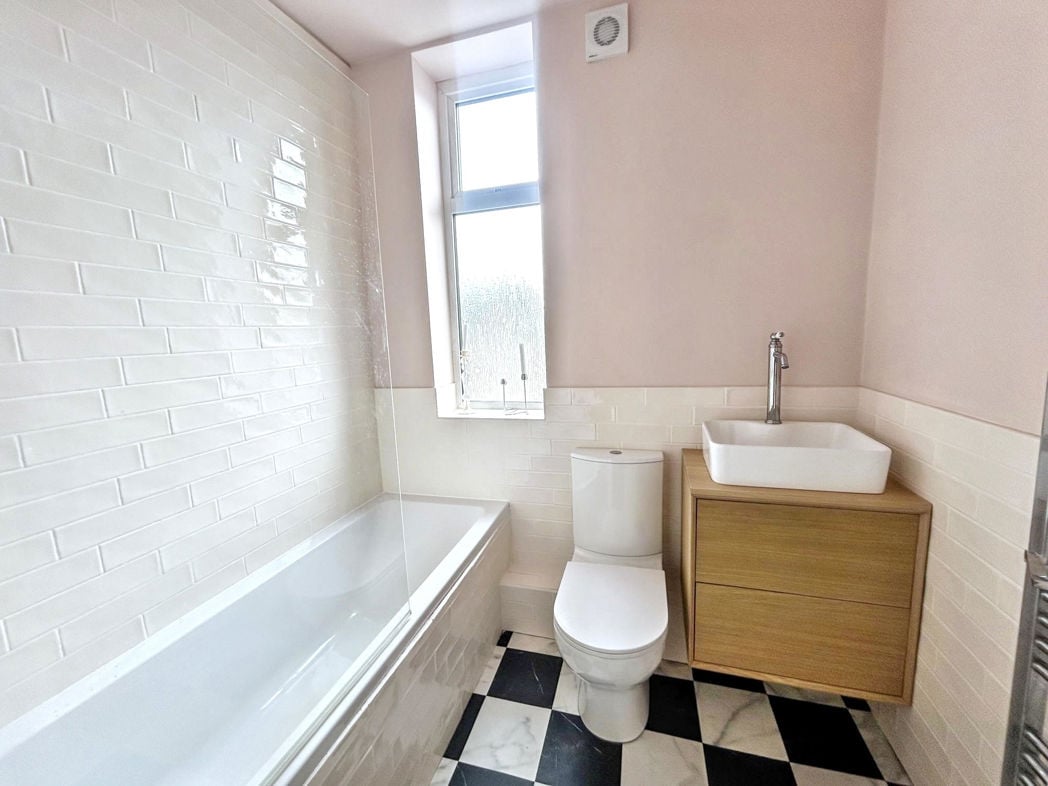 Property image 12 of 16