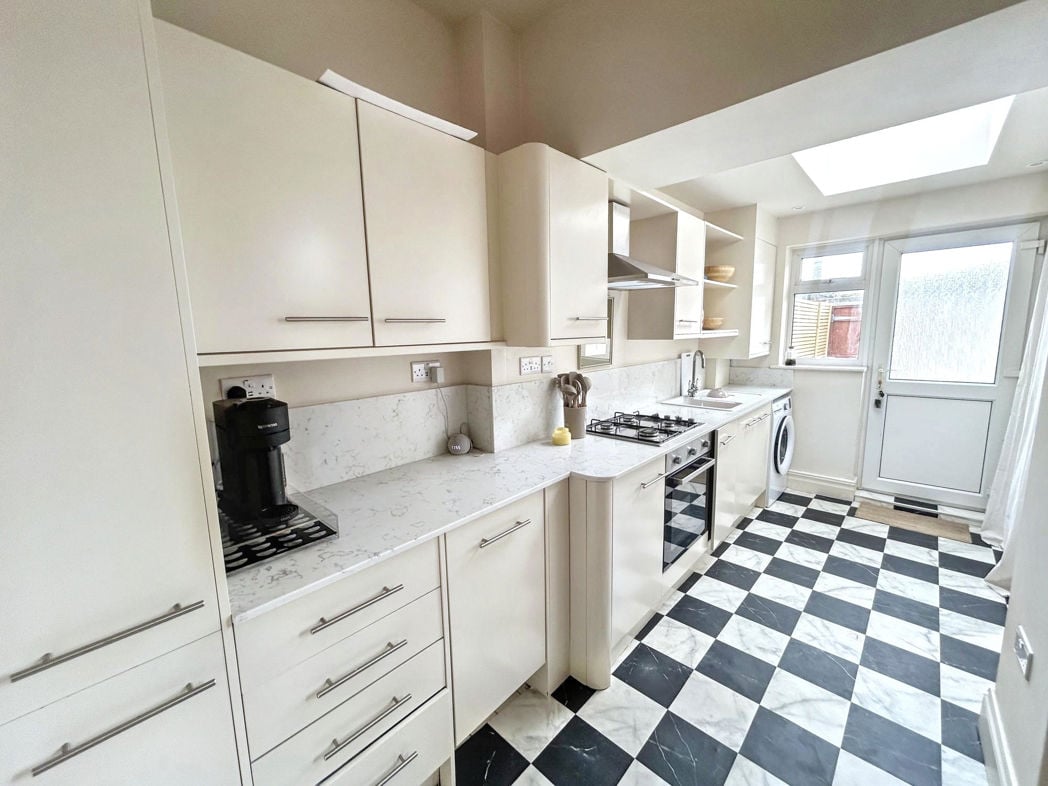 Property image 3 of 16