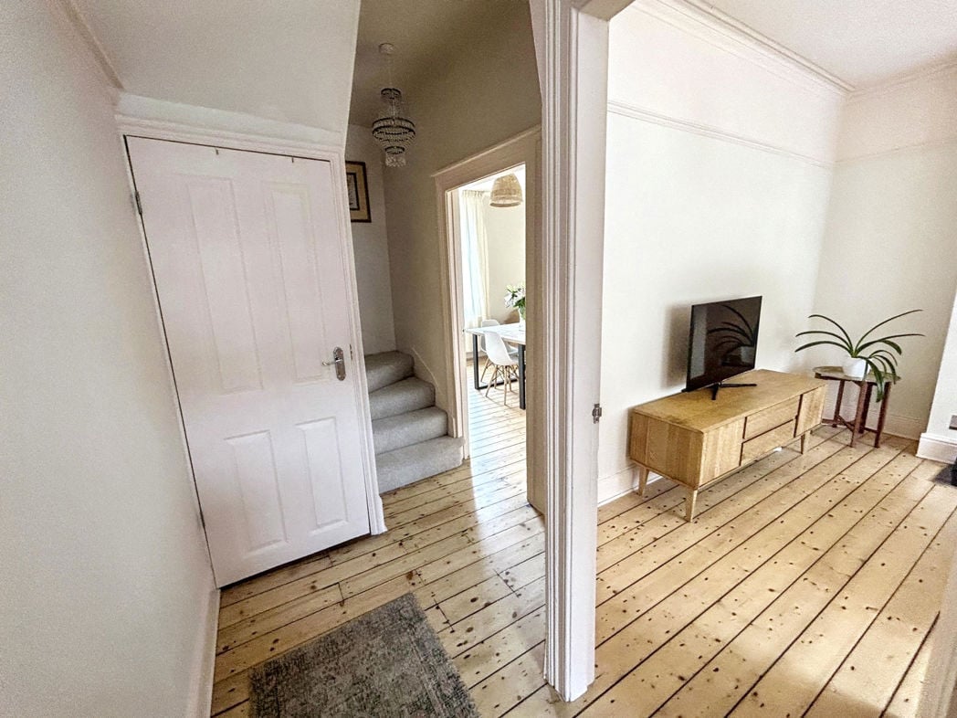 Property image 7 of 16