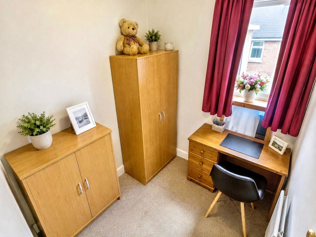 Property image 11 of 13