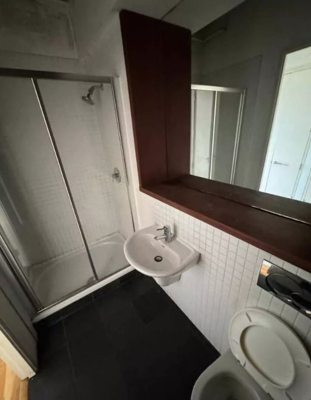 Property image 8 of 8