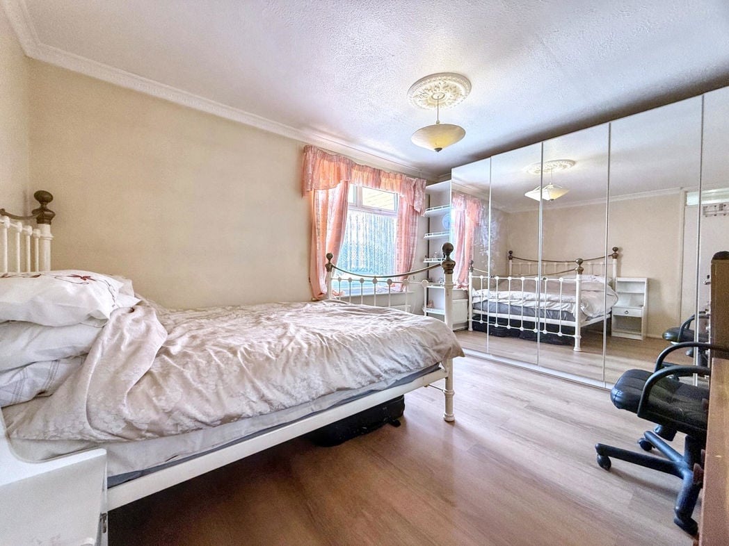 Property image 12 of 22