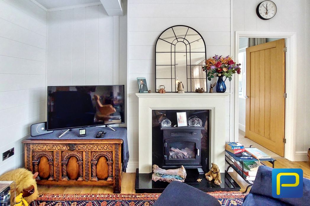 Property image 6 of 25