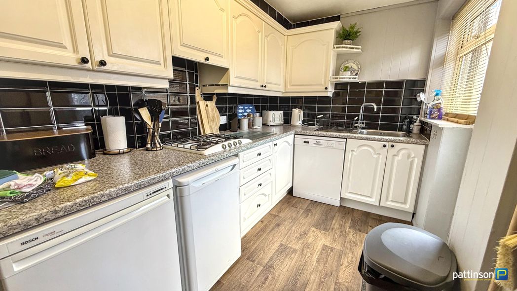 Property image 9 of 26
