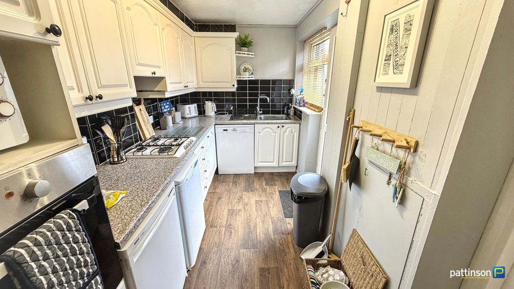Property image 10 of 26