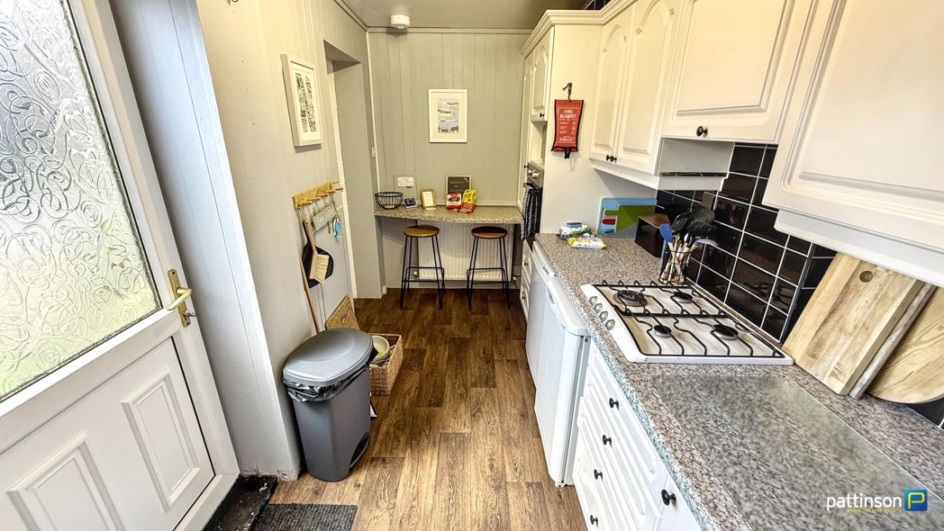 Property image 11 of 26