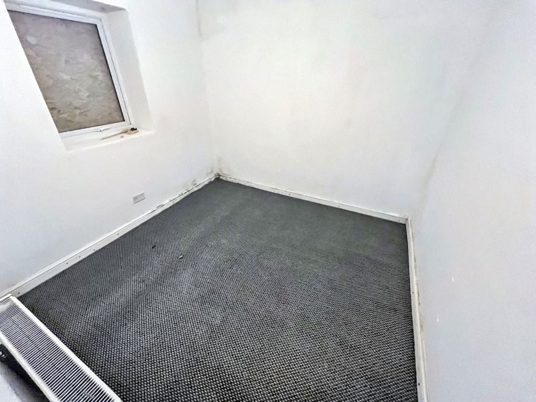 Property image 4 of 21
