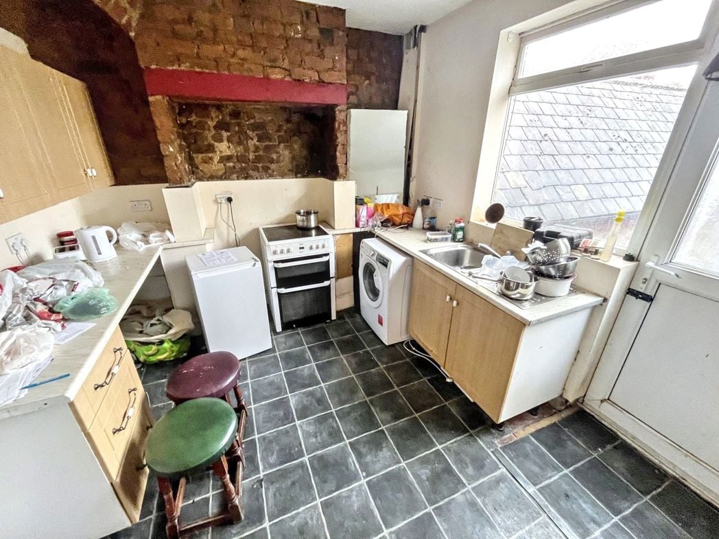 Property image 10 of 21