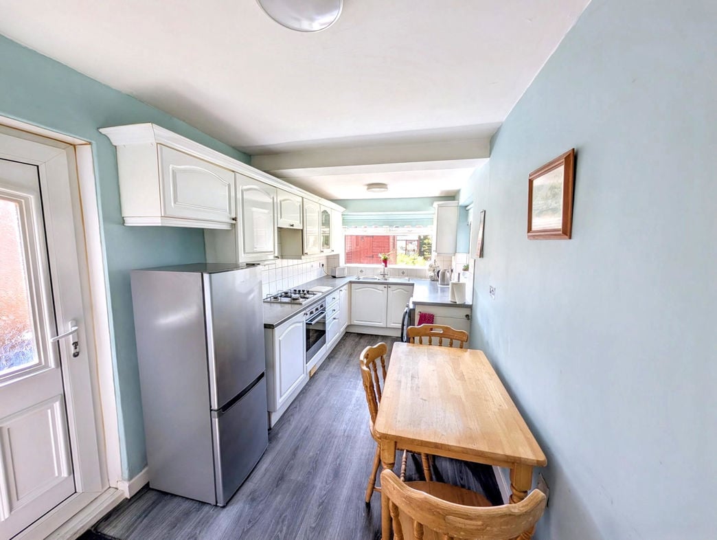 Property image 6 of 15