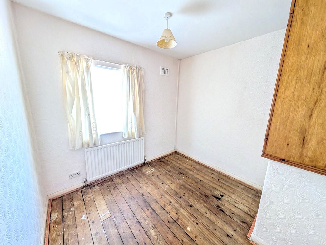 Property image 8 of 15