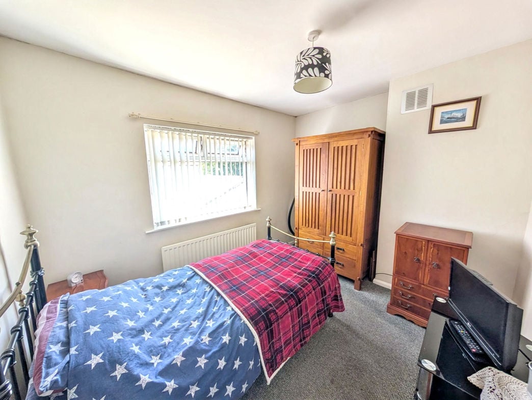 Property image 9 of 15