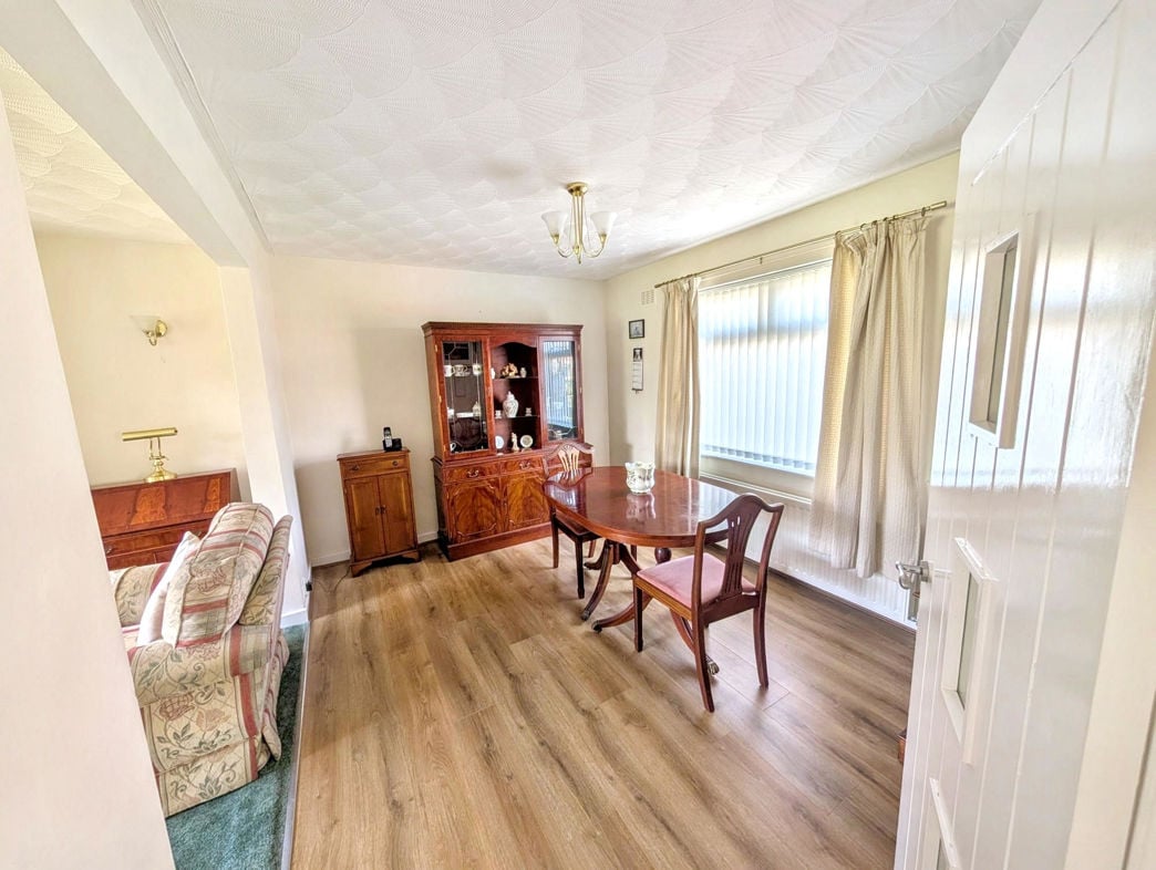 Property image 5 of 15