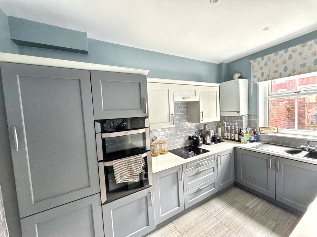 Property image 3 of 12