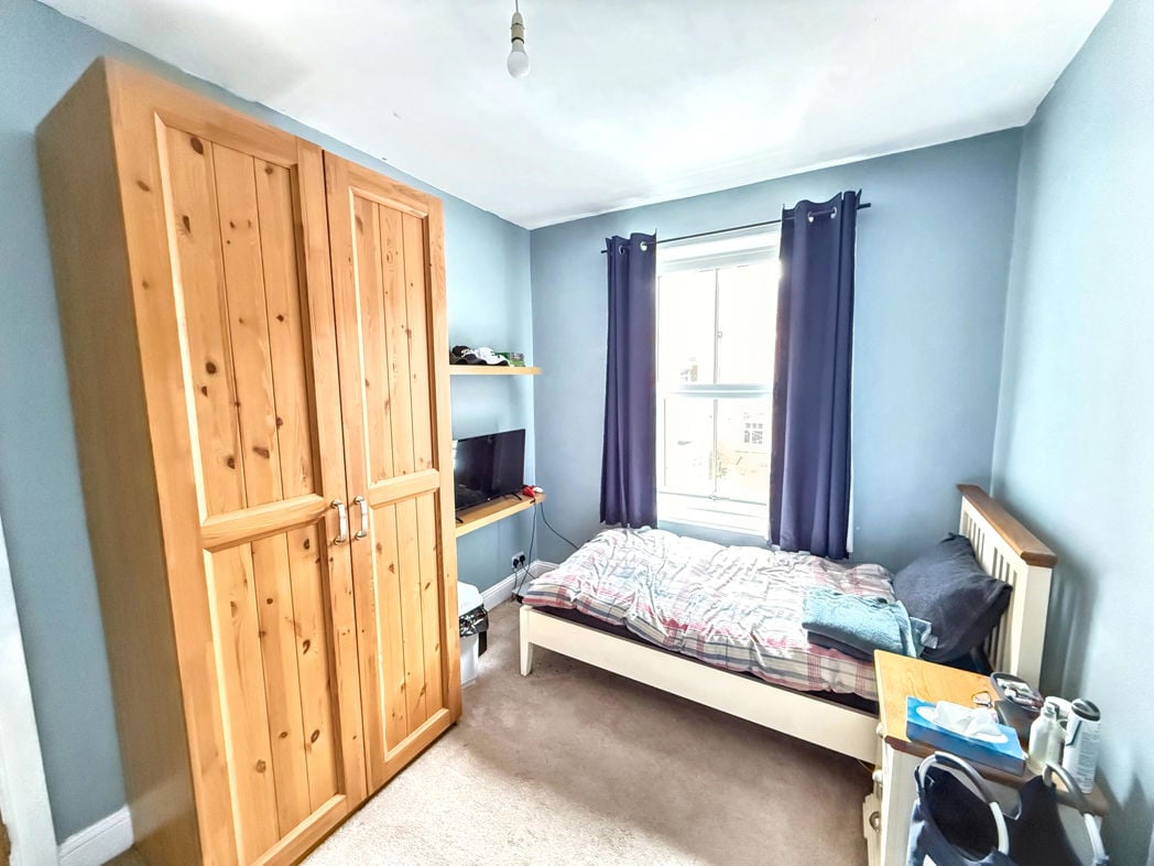 Property image 7 of 12