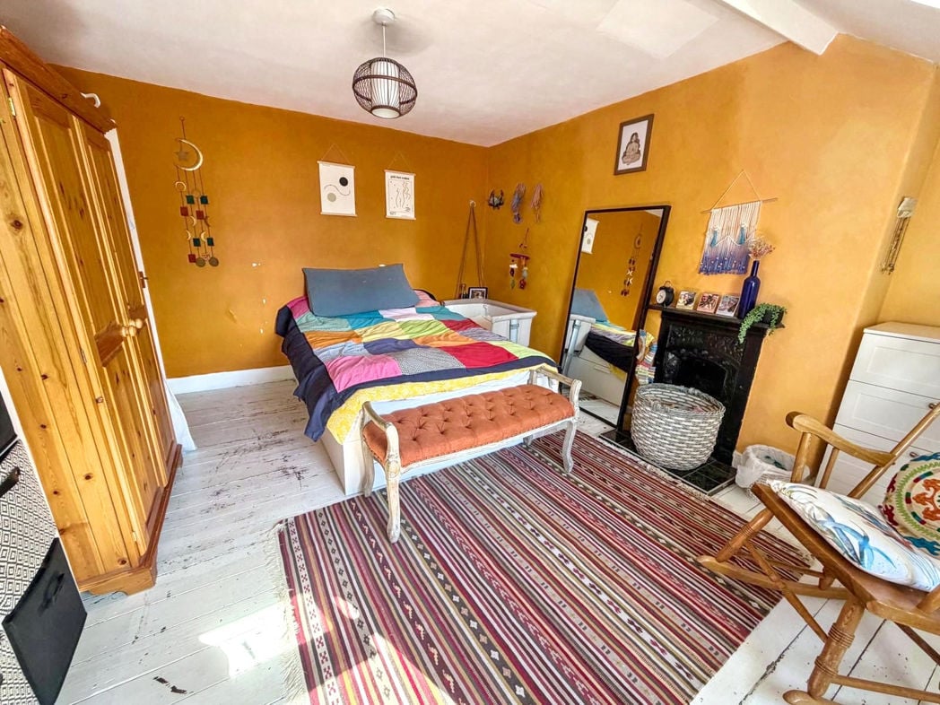 Property image 16 of 21