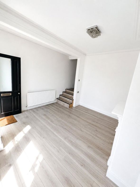Property image 2 of 11