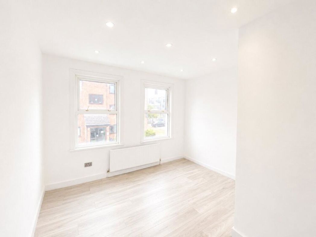 Property image 11 of 11