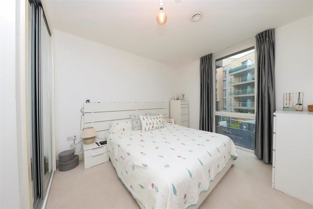 Property image 5 of 11