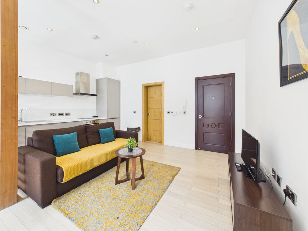 Property image 2 of 8