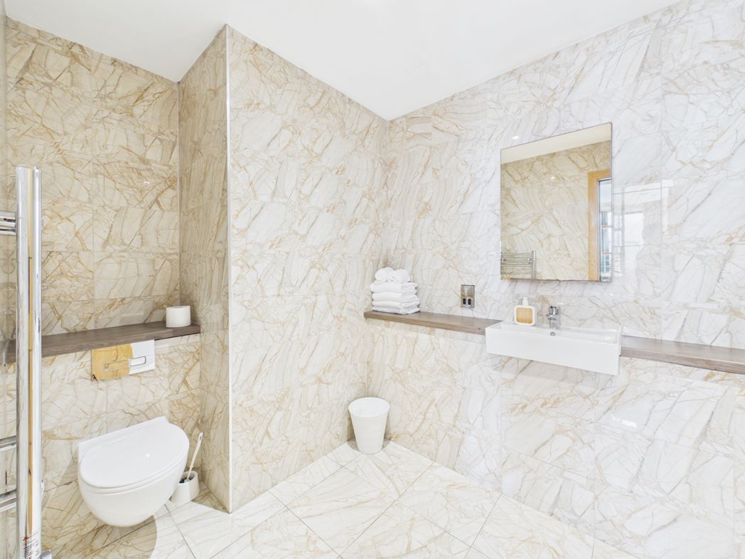 Property image 7 of 8