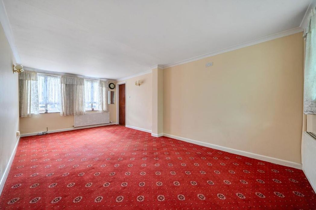 Property image 3 of 19