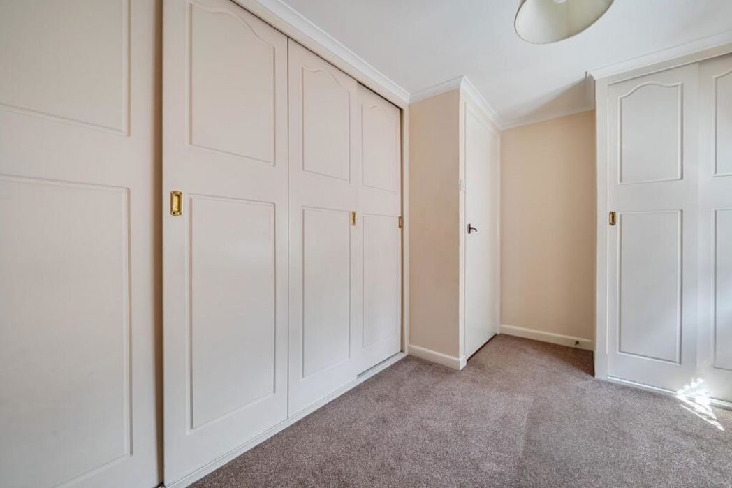 Property image 8 of 19