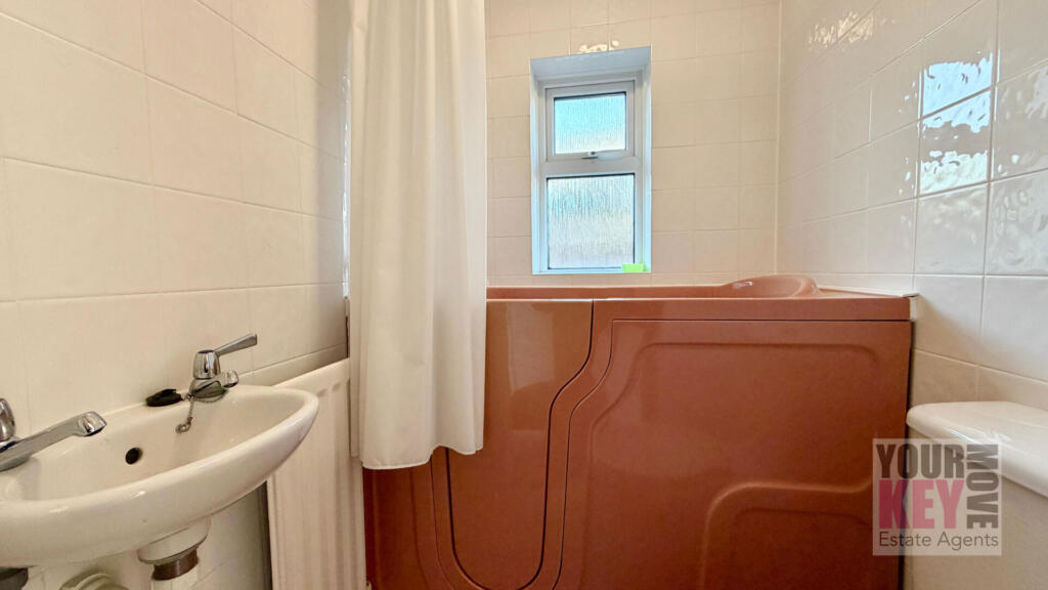 Property image 21 of 29