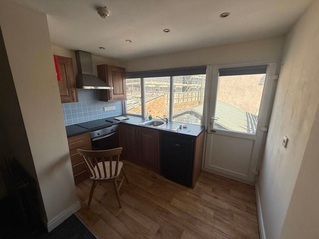 Property image 2 of 8
