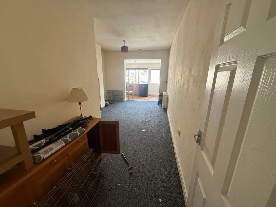 Property image 5 of 8