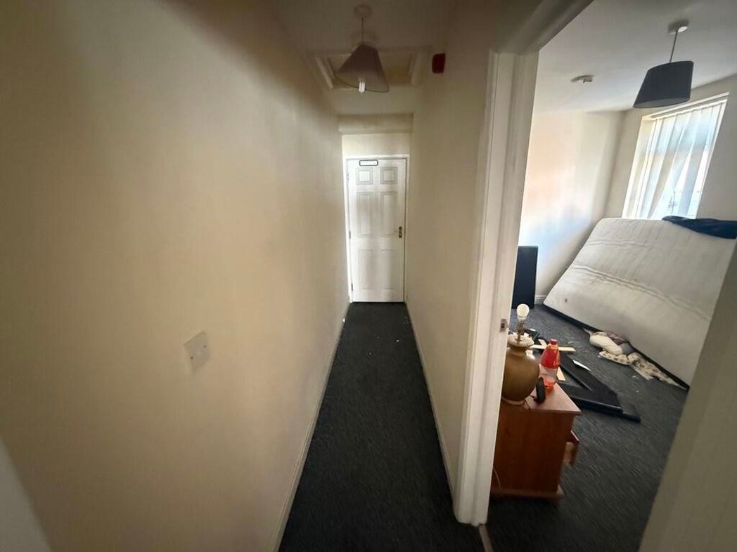 Property image 7 of 8