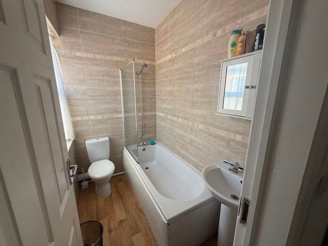 Property image 8 of 8