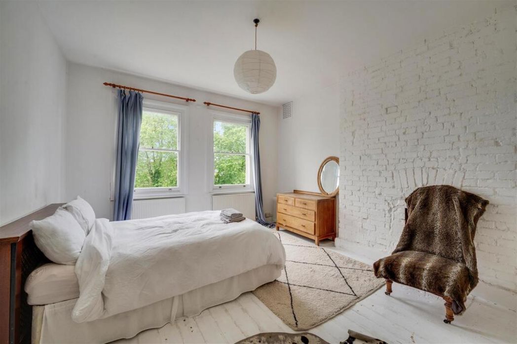 Property image 5 of 16