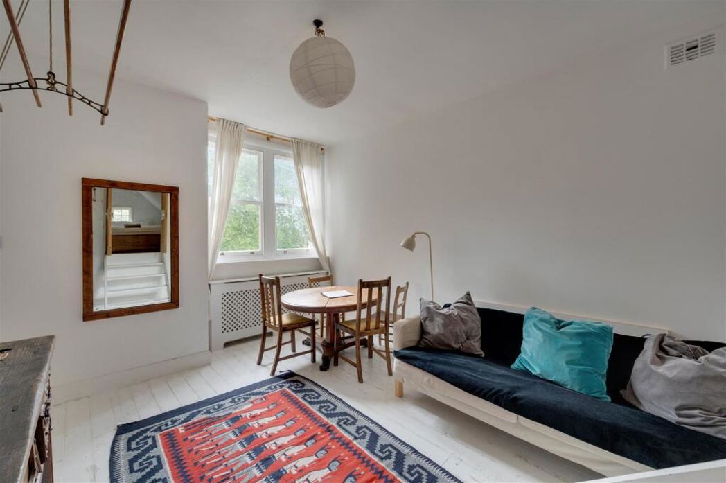 Property image 11 of 16