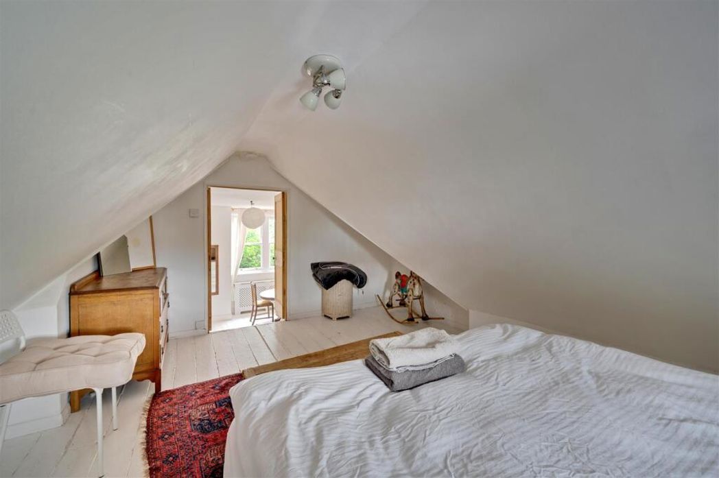 Property image 13 of 16