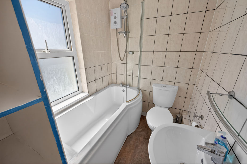 Property image 8 of 19