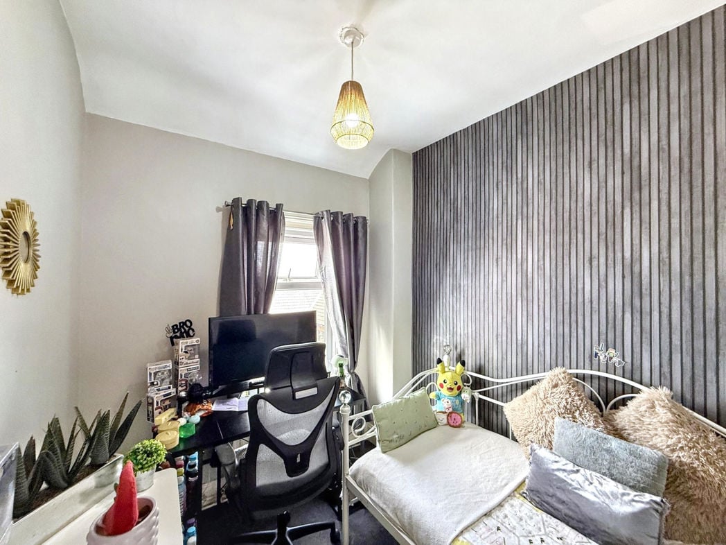 Property image 12 of 14