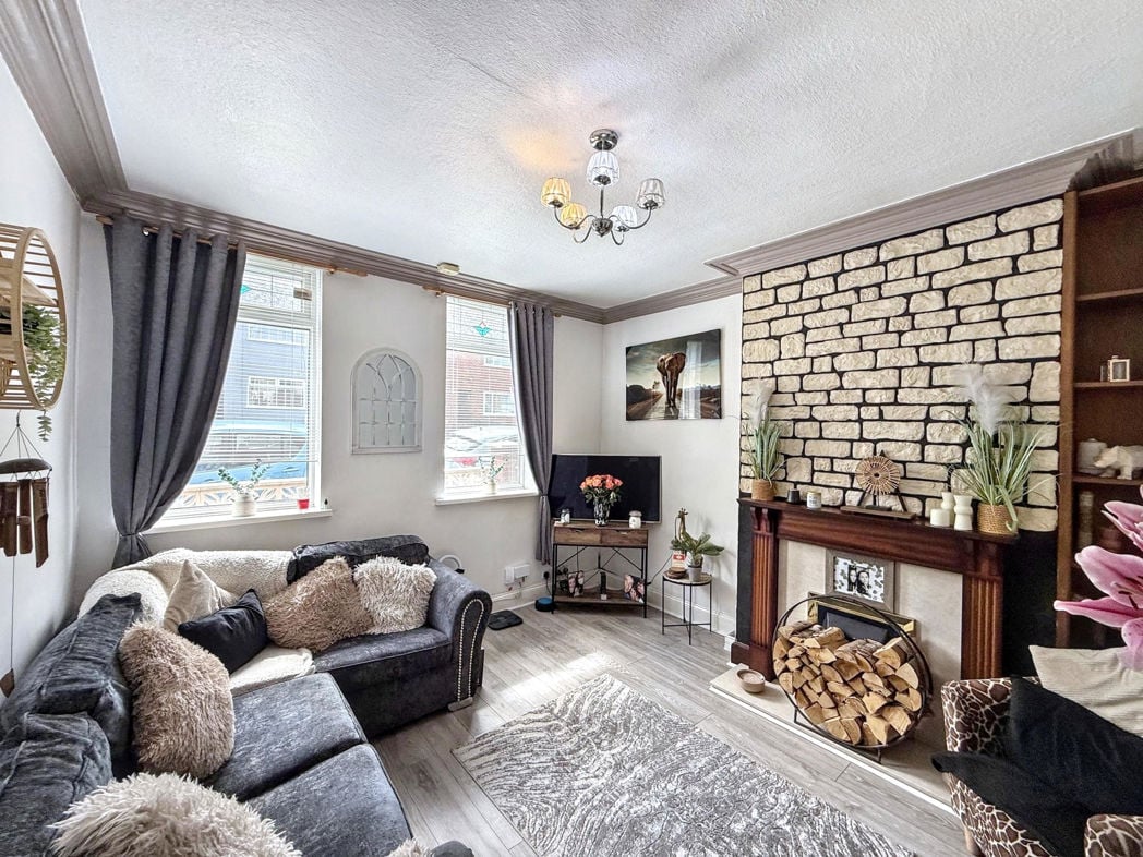 Property image 2 of 14